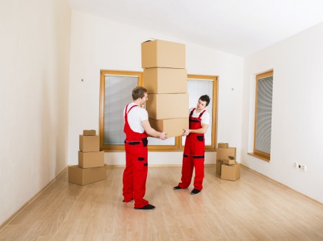 Local moving van covering Ruislip and nearby areas